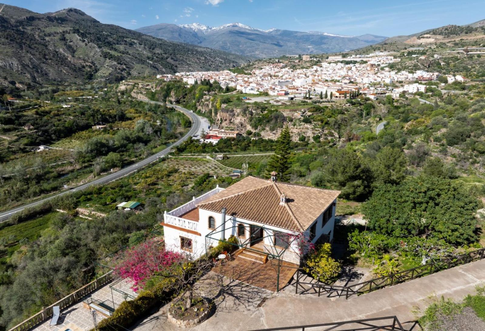 Breathtaking Velez Viewpoint Villa Velez de Benaudalla Exterior photo